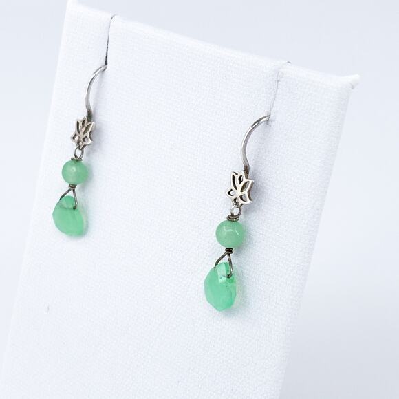Vintage Sterling Silver 925 Chrysoprase Earrings | Dainty Green Gemstone Drops - Picture 4 of 6